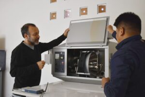 Universidad de Antofagasta impulsa la energía solar térmica para la industria minera